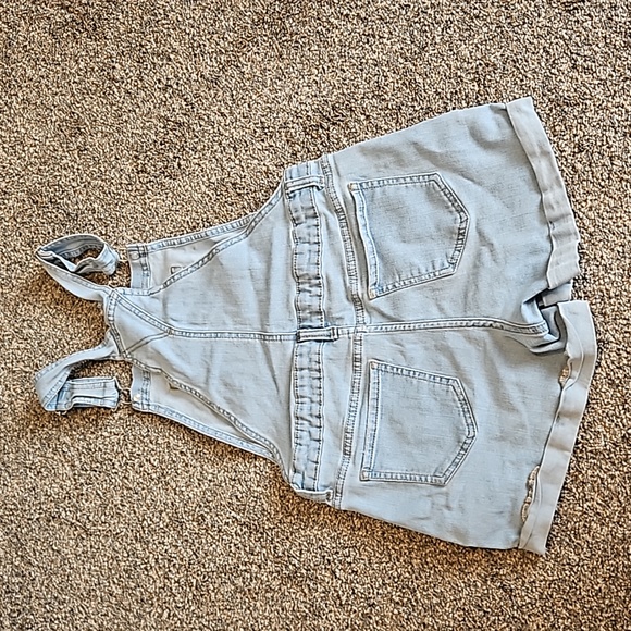 Jordache - Girls Denim crochet detail Overalls shorts - Picture 5 of 5
